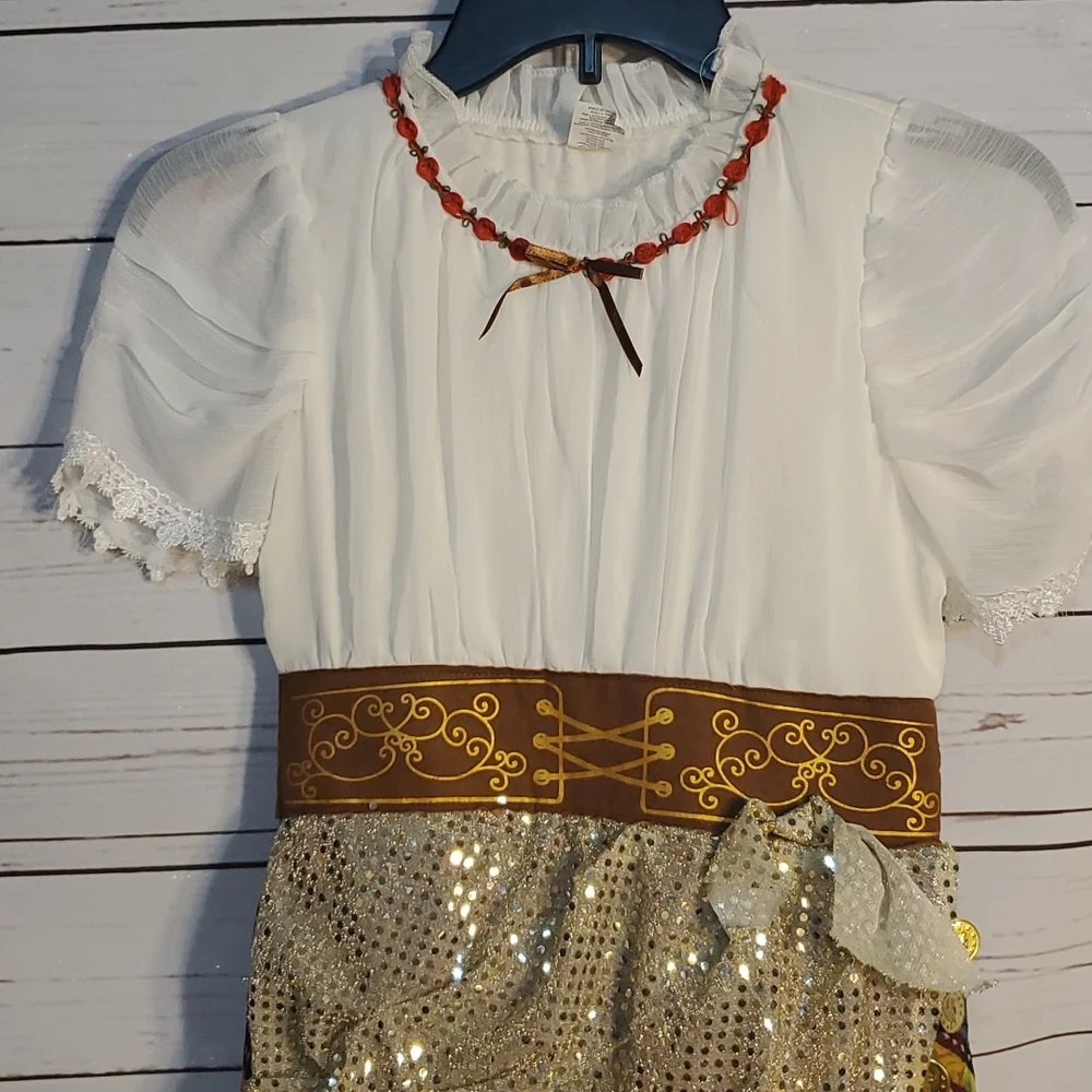 Halloween Costume or‎ Dress Up